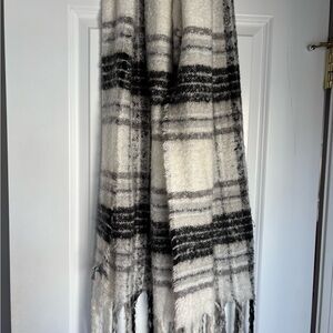 Aerie Plaid Black and White Throw Blanket